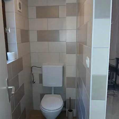 Charmant Petit Appartement Avec Bel Exterieur. Saint-Amarin Zimmer foto