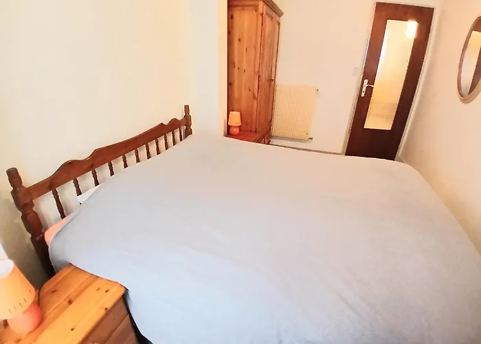 Charmant Petit Appartement Avec Bel Exterieur.